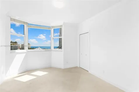 300 S Pointe Drive Miami Beach FL 33139
