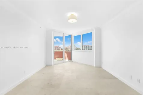 300 S Pointe Drive Miami Beach FL 33139