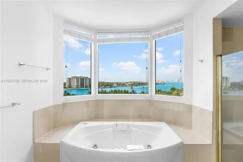 300 S Pointe Drive Miami Beach FL 33139