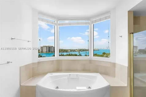 300 S Pointe Drive Miami Beach FL 33139