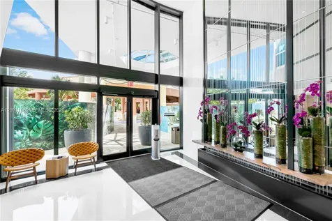 300 S Pointe Drive Miami Beach FL 33139
