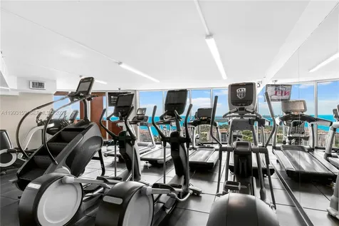 300 S Pointe Drive Miami Beach FL 33139
