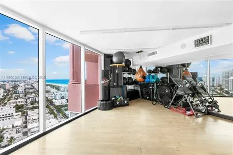 300 S Pointe Drive Miami Beach FL 33139