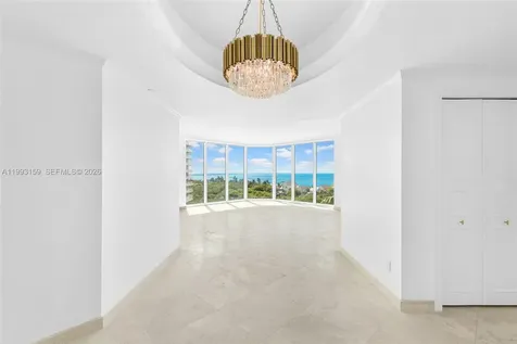 300 S Pointe Drive Miami Beach FL 33139