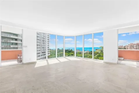 300 S Pointe Drive Miami Beach FL 33139