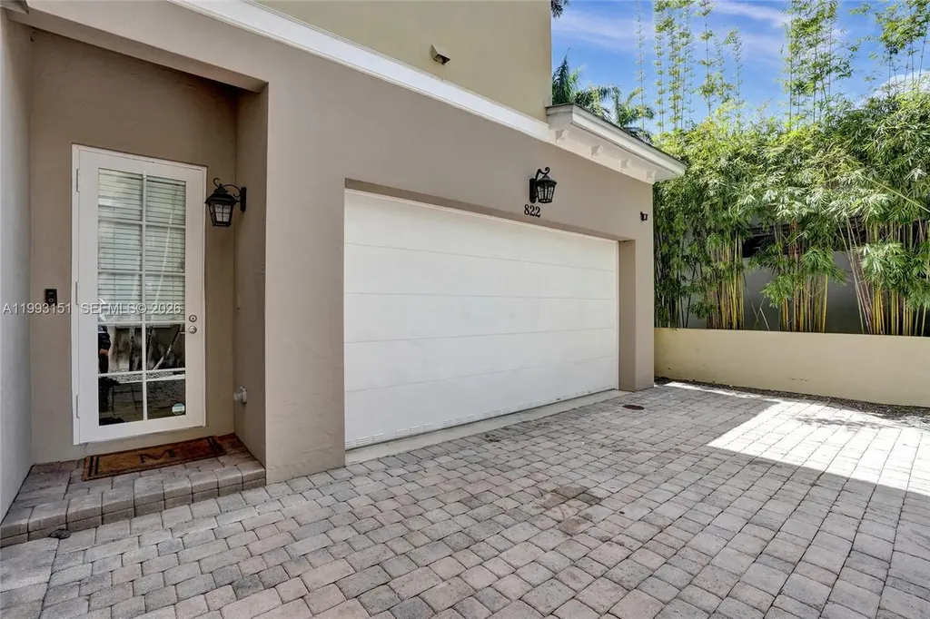822 SW 10th Street Fort Lauderdale FL 33315