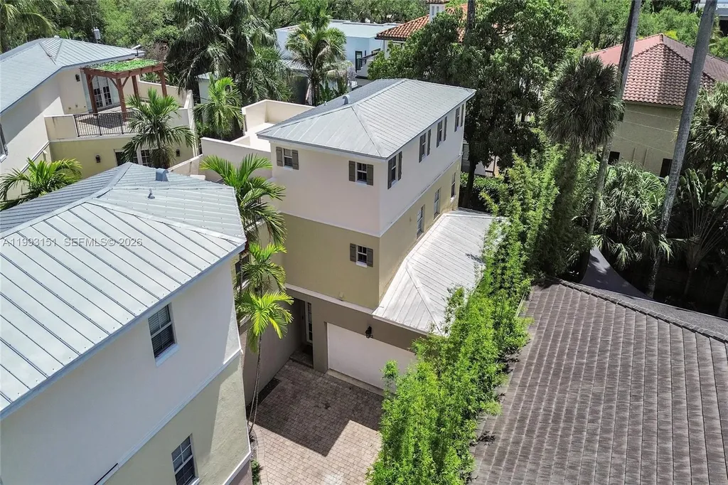 822 SW 10th Street Fort Lauderdale FL 33315
