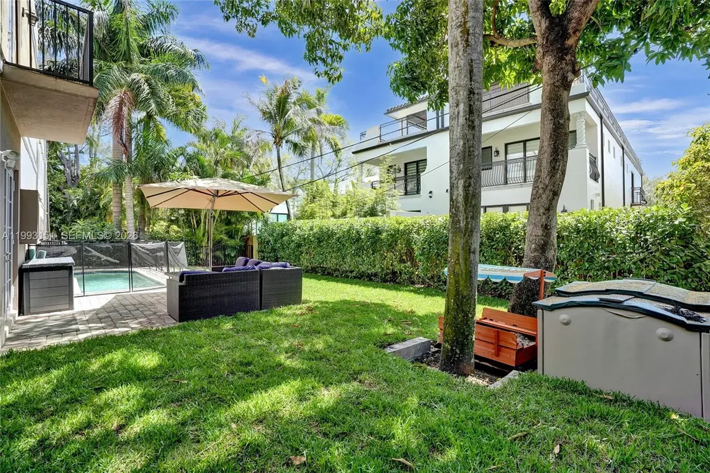 822 SW 10th Street Fort Lauderdale FL 33315