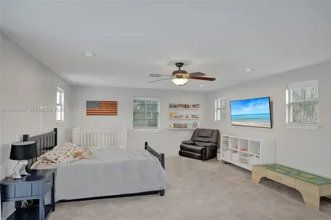 822 SW 10th Street Fort Lauderdale FL 33315