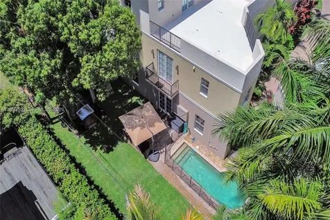 822 SW 10th Street Fort Lauderdale FL 33315