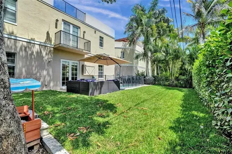 822 SW 10th Street Fort Lauderdale FL 33315