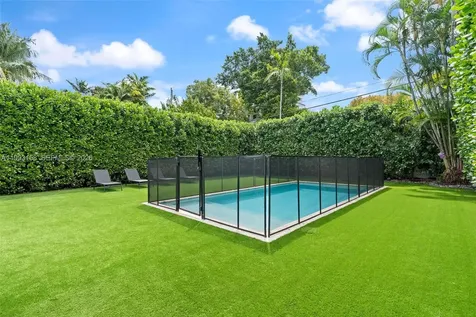 634 W 47th Street Miami Beach FL 33140