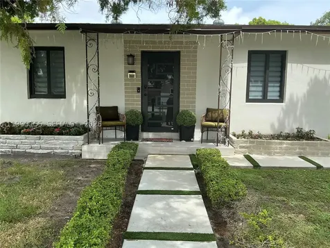 201 SW 62nd Avenue Miami FL 33144