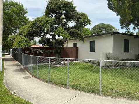 201 SW 62nd Avenue Miami FL 33144