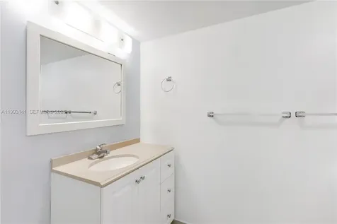 9423 SW 76th Street Miami FL 33173