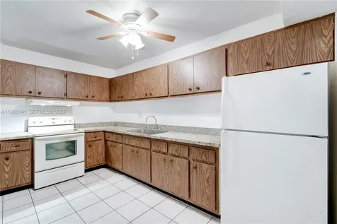 9423 SW 76th Street Miami FL 33173