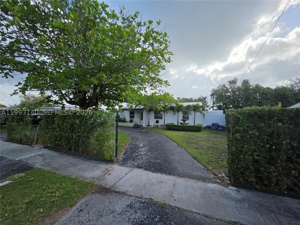 13825 Monroe Street Miami FL 33176