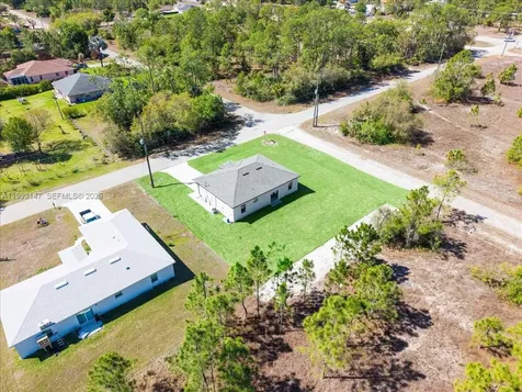 2507 E 15th Street Lehigh Acres FL 33972
