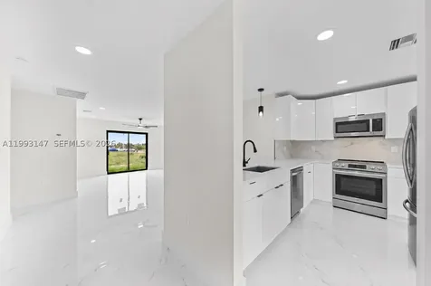 2507 E 15th Street Lehigh Acres FL 33972