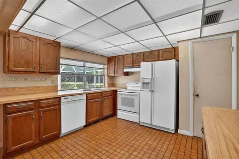 10753 SW 118th Street Miami FL 33176