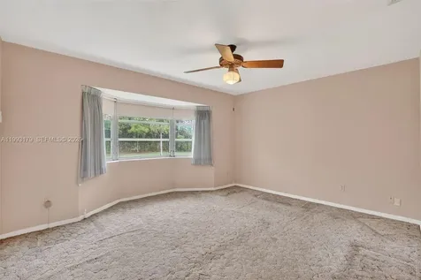 10753 SW 118th Street Miami FL 33176