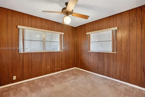 10753 SW 118th Street Miami FL 33176