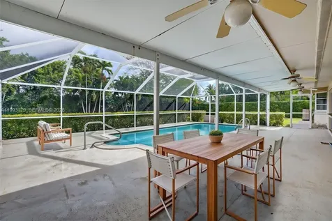 10753 SW 118th Street Miami FL 33176