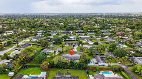 10753 SW 118th Street Miami FL 33176