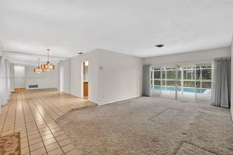 10753 SW 118th Street Miami FL 33176