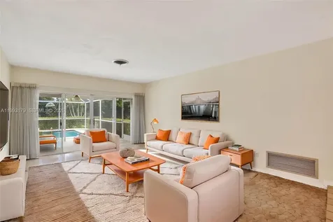 10753 SW 118th Street Miami FL 33176