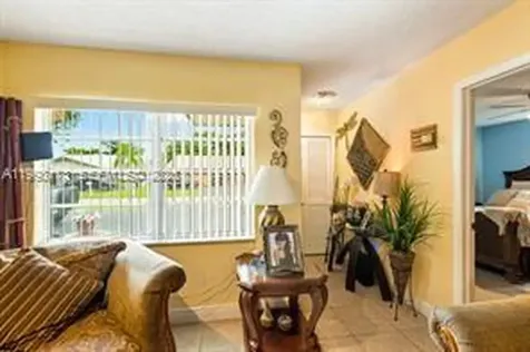 7651 NW 74th Avenue Tamarac FL 33321