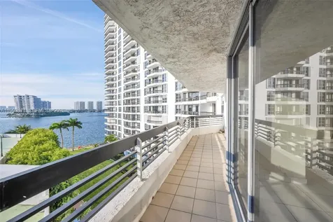 3530 Mystic Pointe Drive Aventura FL 33180