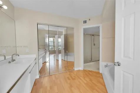 3530 Mystic Pointe Drive Aventura FL 33180