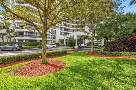 3530 Mystic Pointe Drive Aventura FL 33180