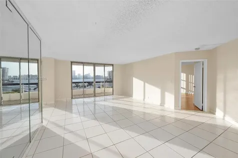 3530 Mystic Pointe Drive Aventura FL 33180