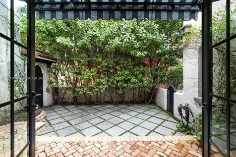 447 Giralda Avenue Coral Gables FL 33134