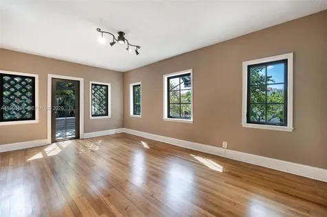 447 Giralda Avenue Coral Gables FL 33134