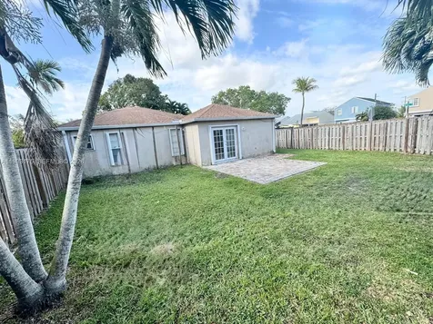 12695 SW 144th Terrace Miami FL 33186