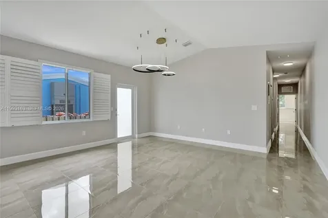 62 NE 26th Street Wilton Manors FL 33305