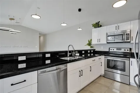 62 NE 26th Street Wilton Manors FL 33305
