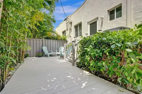 62 NE 26th Street Wilton Manors FL 33305