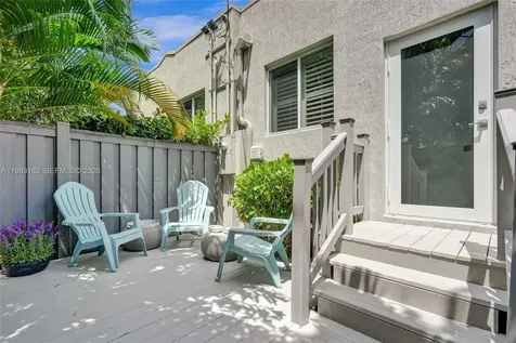 62 NE 26th Street Wilton Manors FL 33305
