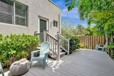 62 NE 26th Street Wilton Manors FL 33305