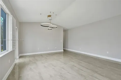 62 NE 26th Street Wilton Manors FL 33305