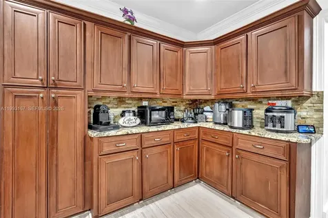 340 W 55th Street Hialeah FL 33012