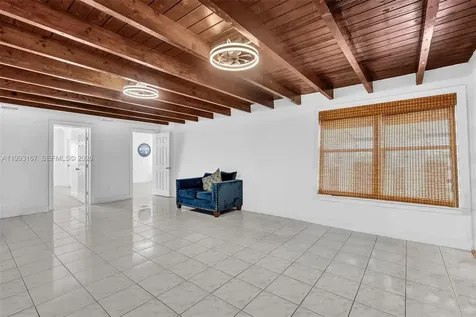 340 W 55th Street Hialeah FL 33012
