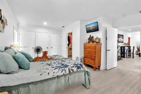 340 W 55th Street Hialeah FL 33012