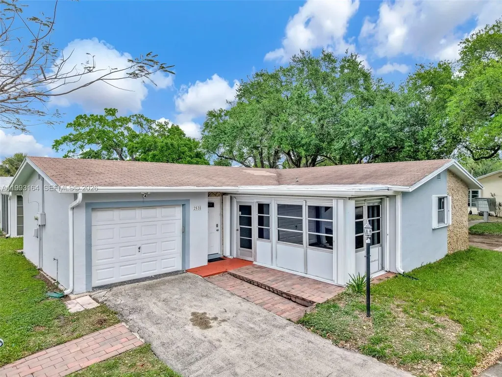 2528 SW Natura Boulevard Deerfield Beach FL 33441