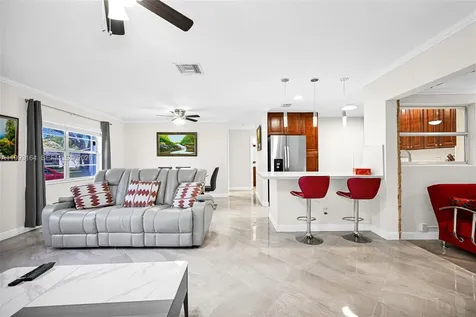 2528 SW Natura Boulevard Deerfield Beach FL 33441