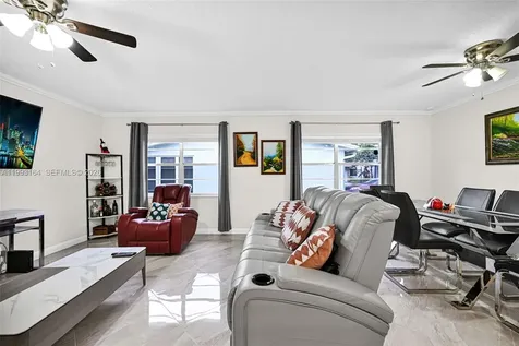 2528 SW Natura Boulevard Deerfield Beach FL 33441